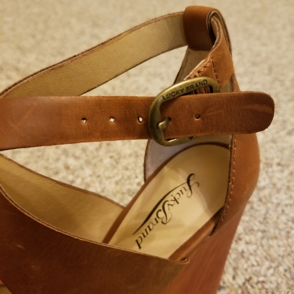 Lucky Brand Wedges - Picture 4 of 10